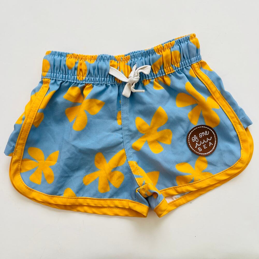 Of One Sea Kids Blue Yellow Floral Board Shorts Size 3/4